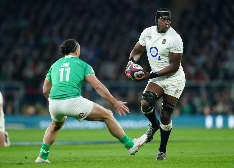 Maro Itoje, right, gave his shirt to Ryan Baird following England’s defeat in Dublin last March