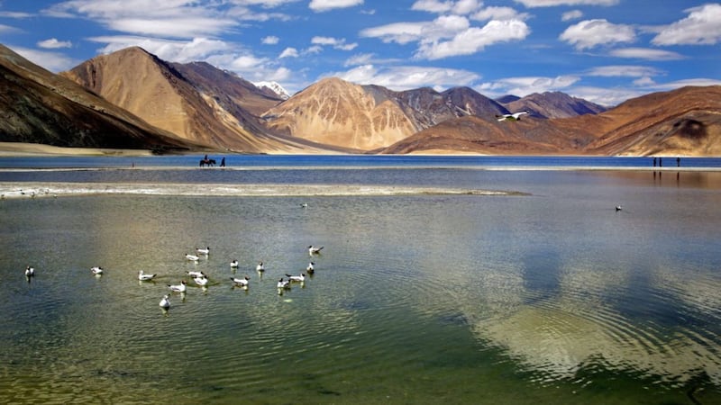 Chinese soldiers hurled stones while attempting to enter Ladakh region near Pangong Lake on Tuesday but were confronted by Indian soldiers, said a top police officer 