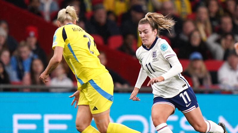 Lauren Hemp feels England are fuelled by their Euro 2022 defending champion status