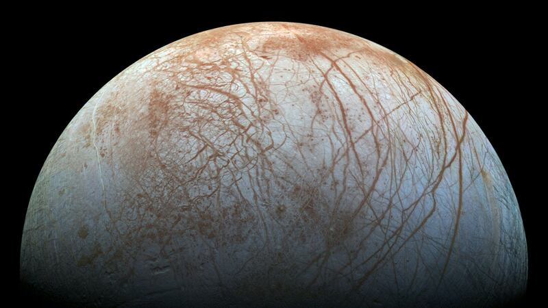 Their work is based on computer simulations of the reservoirs below the ice-shell surface of  Europa.