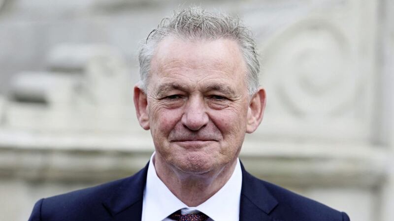 Presidential hopeful Peter Casey will continue in the race despite controversy over Traveller comments 