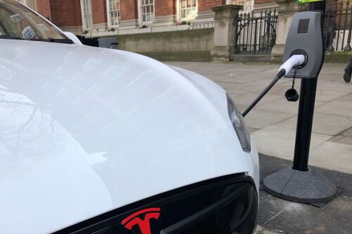 ‘Smart’ public electric vehicle charging points launched