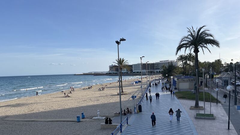 La playa: One of the beaches in Alicante which are havens for people escaping the hustle and bustle of everday life, tourists and locals alike. April has been a good month to visit as the city and beaches aren’t at all over-crowded 