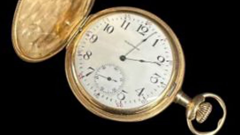 The gold pocket watch recovered from the body of the richest man on the Titanic sold for £1.175m at auction.