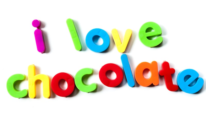Fridge magnets magnetic letters spelling out "I love chocolate"