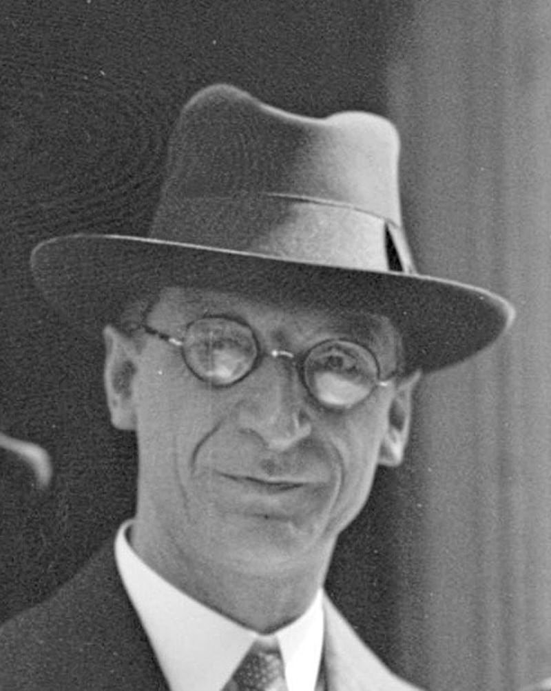 Then Taoiseach Eamon De Valera made no public statement in connection with the coronation 
