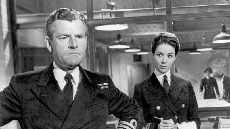 Captain Jonathan Shepard (Kenneth More) and WRNS Second Officer Anne Davis (Dana Wynter) in Sink The Bismarck! 