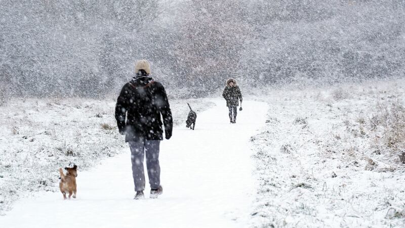 People in the snow in Gateshead (PA)