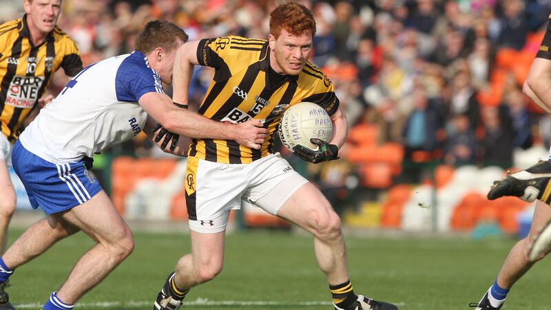 Crossmaglen&rsquo;s Kyle Carragher tries to get away from Mark McConville of Armagh Harps during last year&rsquo;s Armagh SFC final. The sides meet at the quarter-final stage of this year&rsquo;s championship tomorrow.&nbsp;Picture by Colm O&rsquo;Reilly