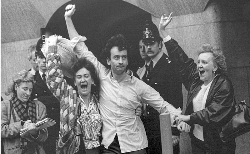 Gerry Conlon leaving London&#39;s Old Bailey a free man in 1989. Picture by Hugh Russell 