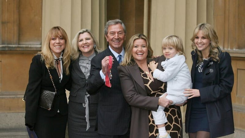 Des O’Connor with his (left to right) daughters Samantha and Karen, wife Jodie, son Adam, and daughter Kristina (Jonny Green/PA)