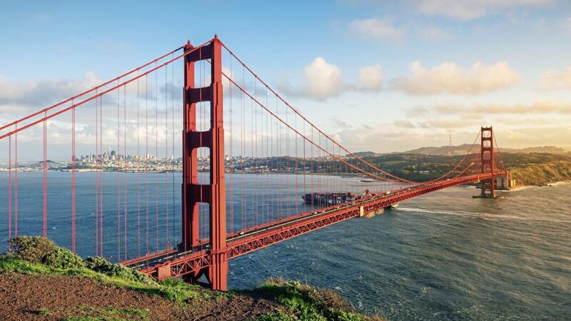 The towering Golden Gate Bridge was at the centre of a 1983 plot &ndash; taken seriously by the FBI, to Jake&#39;s incredulity... &ndash; in which an Irish man said he was going to kill Queen Elizabeth by dropping something onto her yacht as it passed beneath 