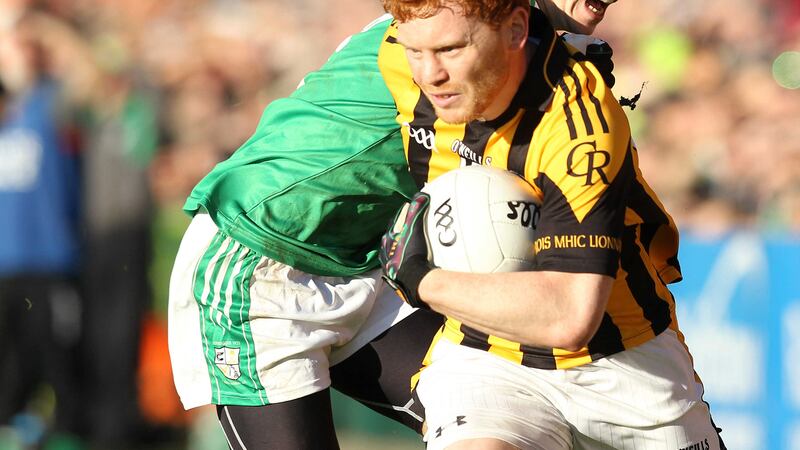 Crossmaglen's Kyle Carragher gets away from Cargin's Kevin O'Boyle during last Sunday's Ulster Club SFC clash at the Athletic Grounds<br/>Picture: Philip Walsh&nbsp;