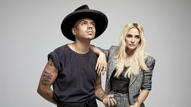 Husband and wife pop duo Evan Ross and Ashlee Ross 