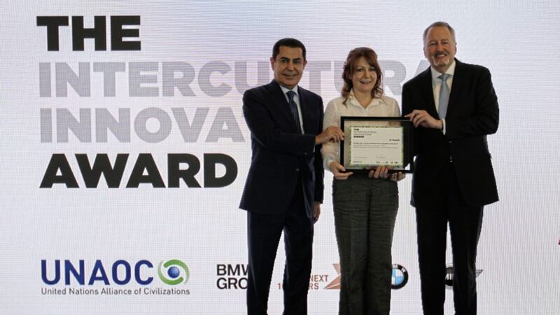 CRIS director Lisa Dietrich presented with the award for Intercultural Innovation 