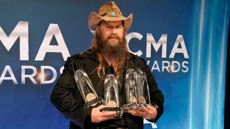 Stapleton won song and single of the year for Starting Over and album of the year for his record of the same name.