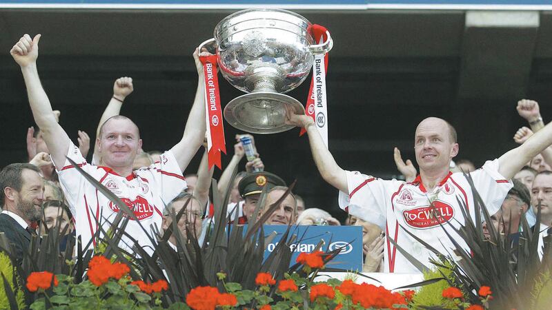 &nbsp;Chris Lawn and Peter Canavan loft the Sam Maguire Cup in 2005