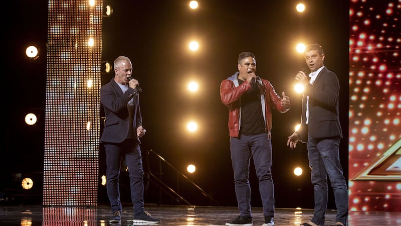 Simon Cowell interrupted Tre Amici’s performance to ask one of the group’s singers to do a solo audition.