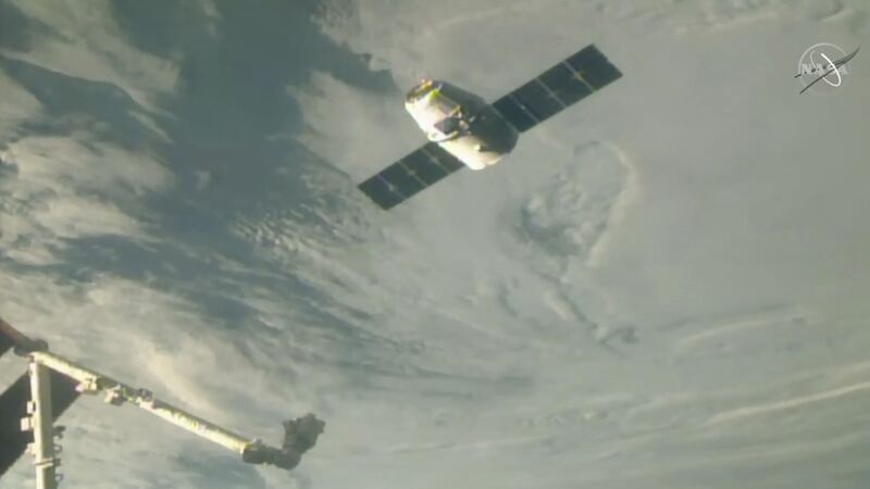 Nasa called off the cargo capsule’s first approach because of trouble with the communication network.