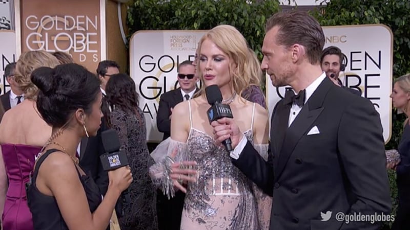 Tom Hiddleston interviews Nicole Kidman on Golden Globe red carpet
