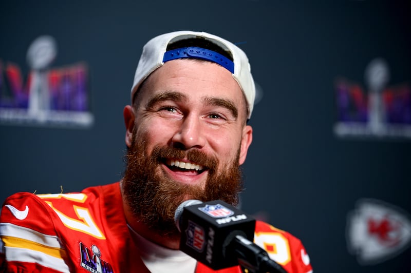 Swift is currently dating Kansas City Chiefs star Travis Kelce