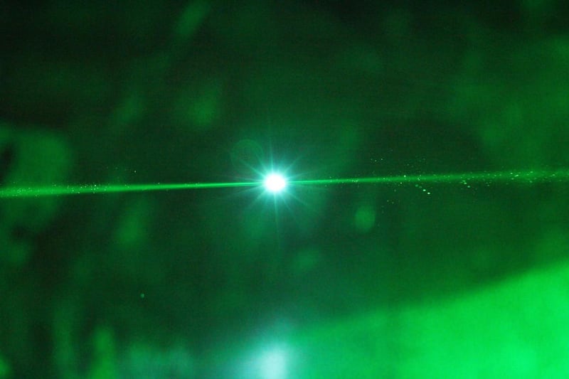 A water droplet was analysed with laser induced breakdown spectroscopy.