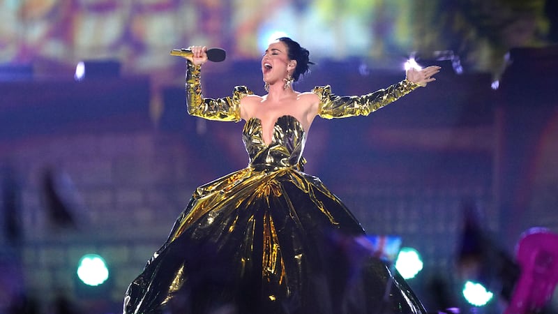 The US singer gave an electric rendition of her hit tracks Roar and Firework at the celebratory event held in the grounds of the castle.