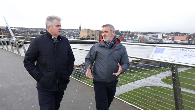Secretary of State Brandon Lewis (left) with tour guide Colum Lynch during today's visit to Derry. Picture by Darren Kidd/PressEye&nbsp;
