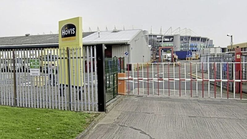 Staff at the Hovis plant in south Belfast plan an all-out strike from 6am today 