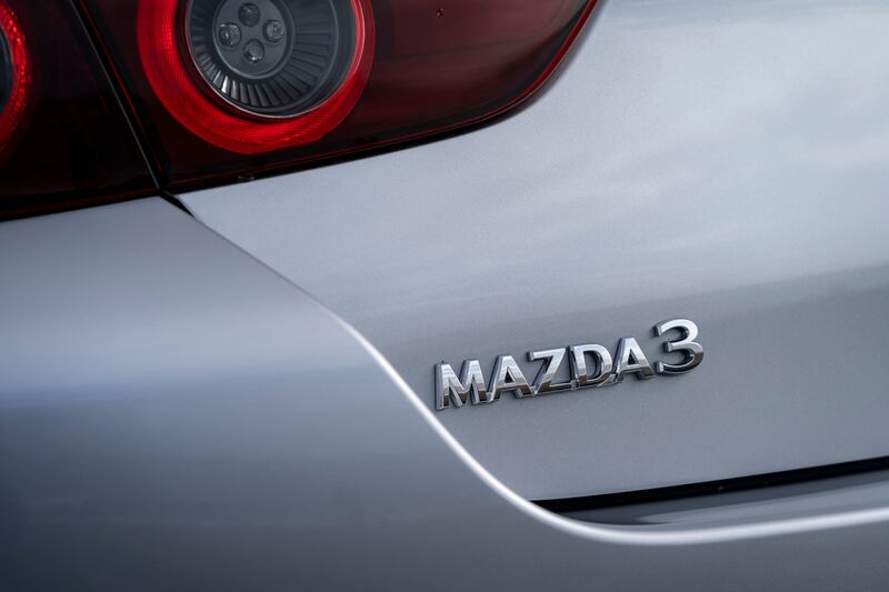 Mazda 3 Skyactiv-X saloon