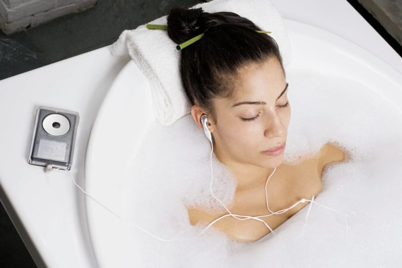 A hot bath is super-therapeutic and also prepares you for sleep after a long study session 