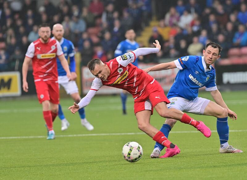 Rory Hale of Cliftonville is expecting a real battle against north Belfast rivals Crusaders.