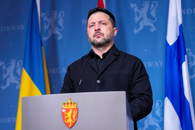 Ukraine and Russia eye fresh peace talks despite obstacles