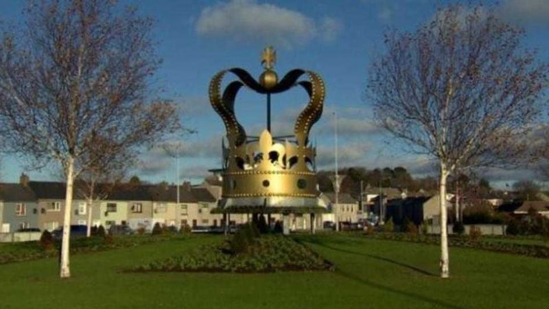 A &#39;giant Christmas cracker&#39; crown on a Larne roundabout should be scrapped, SDLP councillor Declan O&#39;Loan has said 
