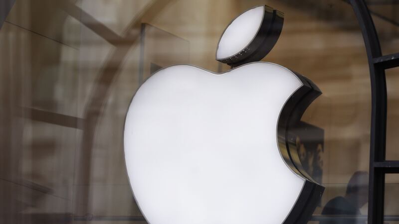 Two men have received two-month suspended sentences due to the time they spent on remand in custody for a raid on the Apple store in Belfast&nbsp;<br />&nbsp;