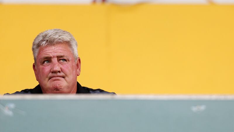 The odds have tumbled on Sheffield Wednesday boss Steve Bruce becoming the latest Newcastle manager after the departure of Rafael Benitez&nbsp;