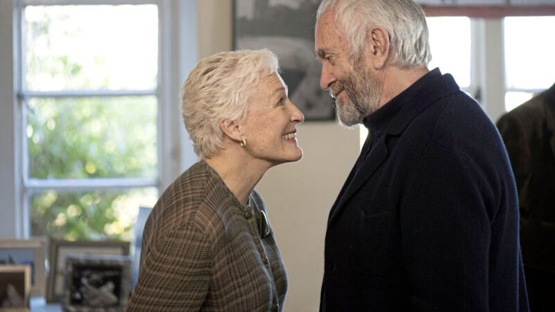 Glenn Close and Jonathan Pryce in The Wife 