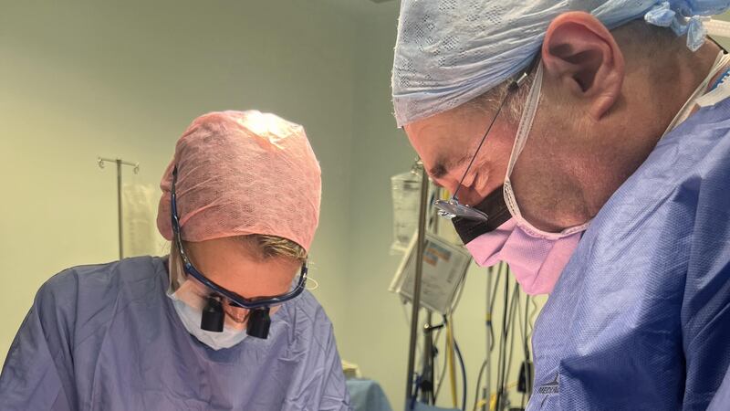 Isabel Quiroga and Richard Smith during the operation for the UK’s first womb transplant (Womb Transplant UK/PA)