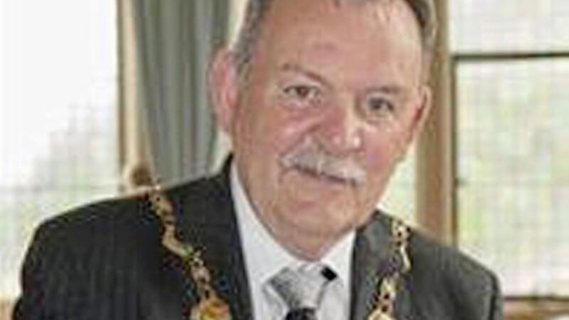 Derry mayor, Maol&iacute;osa McHugh, wore his chain of office during a visit with dissident republican prisoner Tony Taylor 