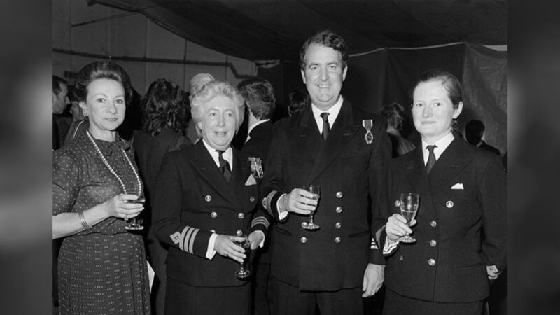 &nbsp;Wrens Patricia Shaw (second left) and Liz Shanks (right)