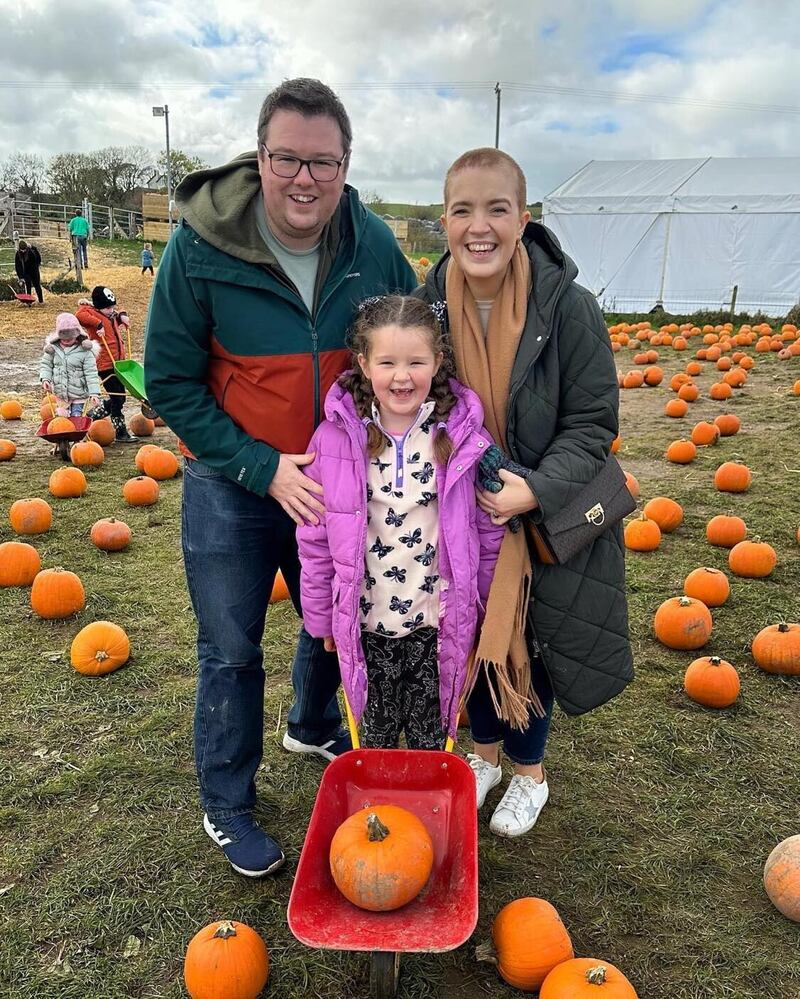 After losing her hair to chemotherapy in October, Leancha Smith shared the news on social media as she visited a pumpkin patch with husband Christopher and daughter Meabh.