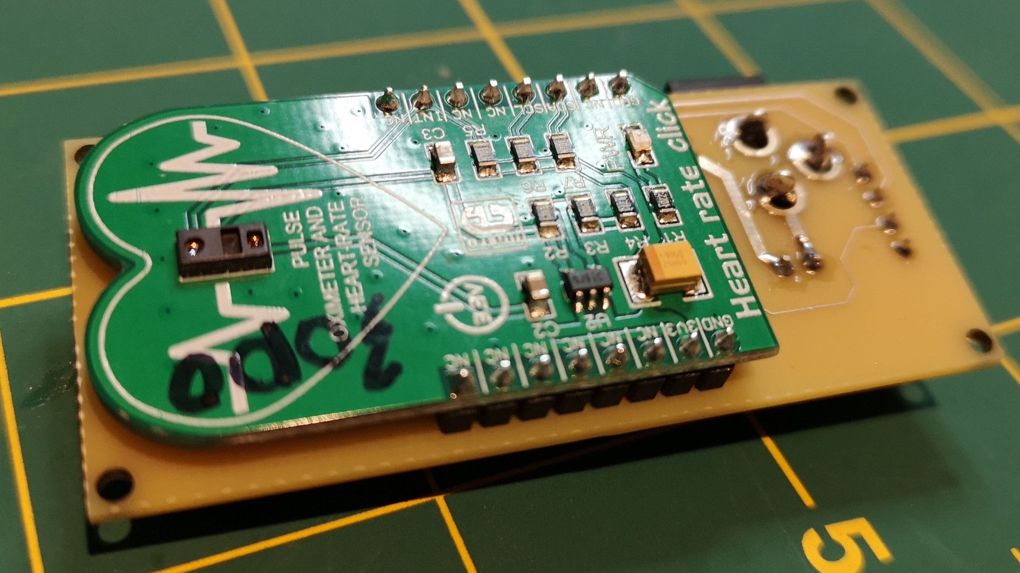 The Open Oximeter sensor, which costs less than £10 to make, has been developed by a team at the University of Bath.