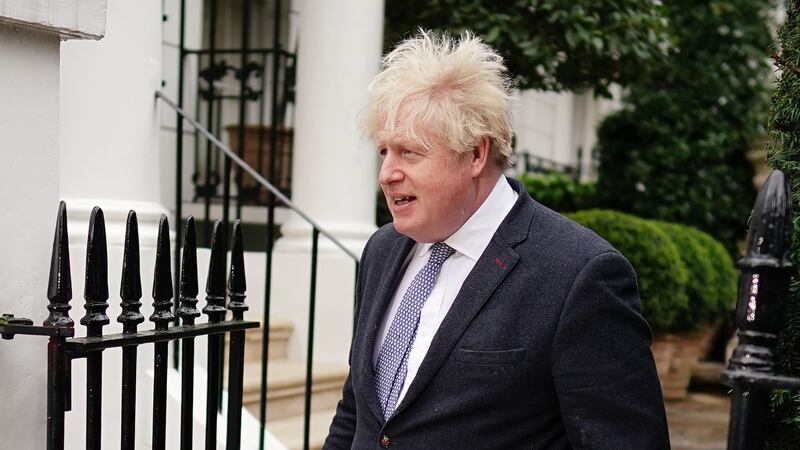 Former prime minister Boris Johnson wanted to be injected with Covid on TV to show it did not pose a threat, the official inquiry was told