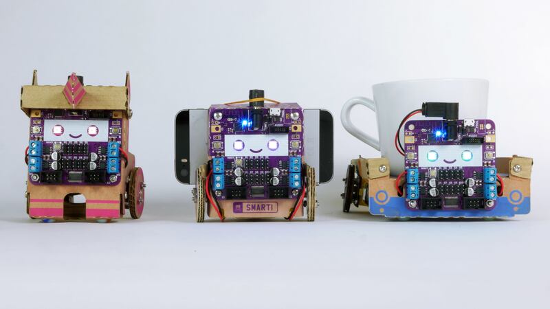 Smartibot kits, which are available on Kickstarter, allow users to make robots using household items.