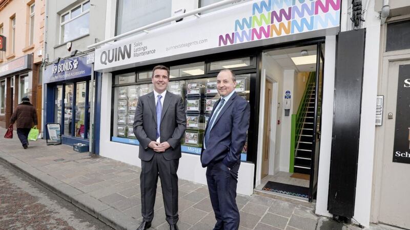 Jonathan Quinn (left) with Ulster Bank business development manager Derick Wilson. 