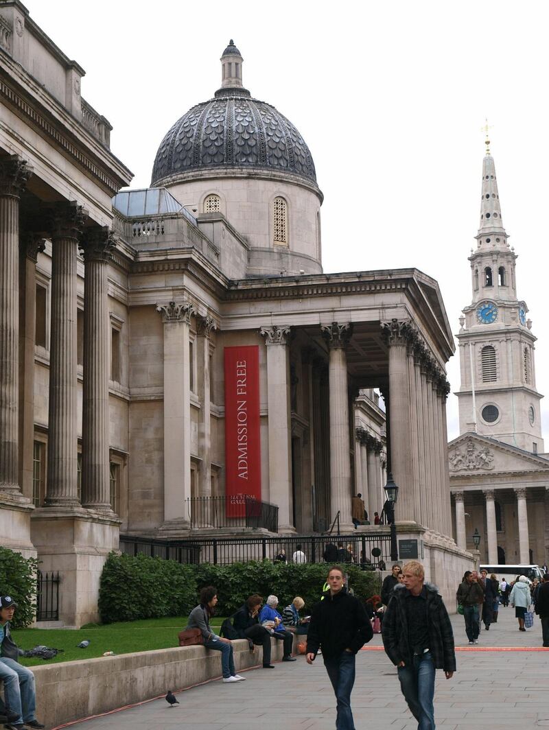 Admission free sign on the side of National Gallery
