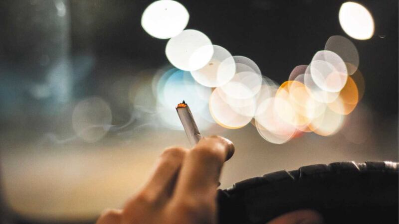 &nbsp;Smoking while carrying children in cars is to be outlawed in NI