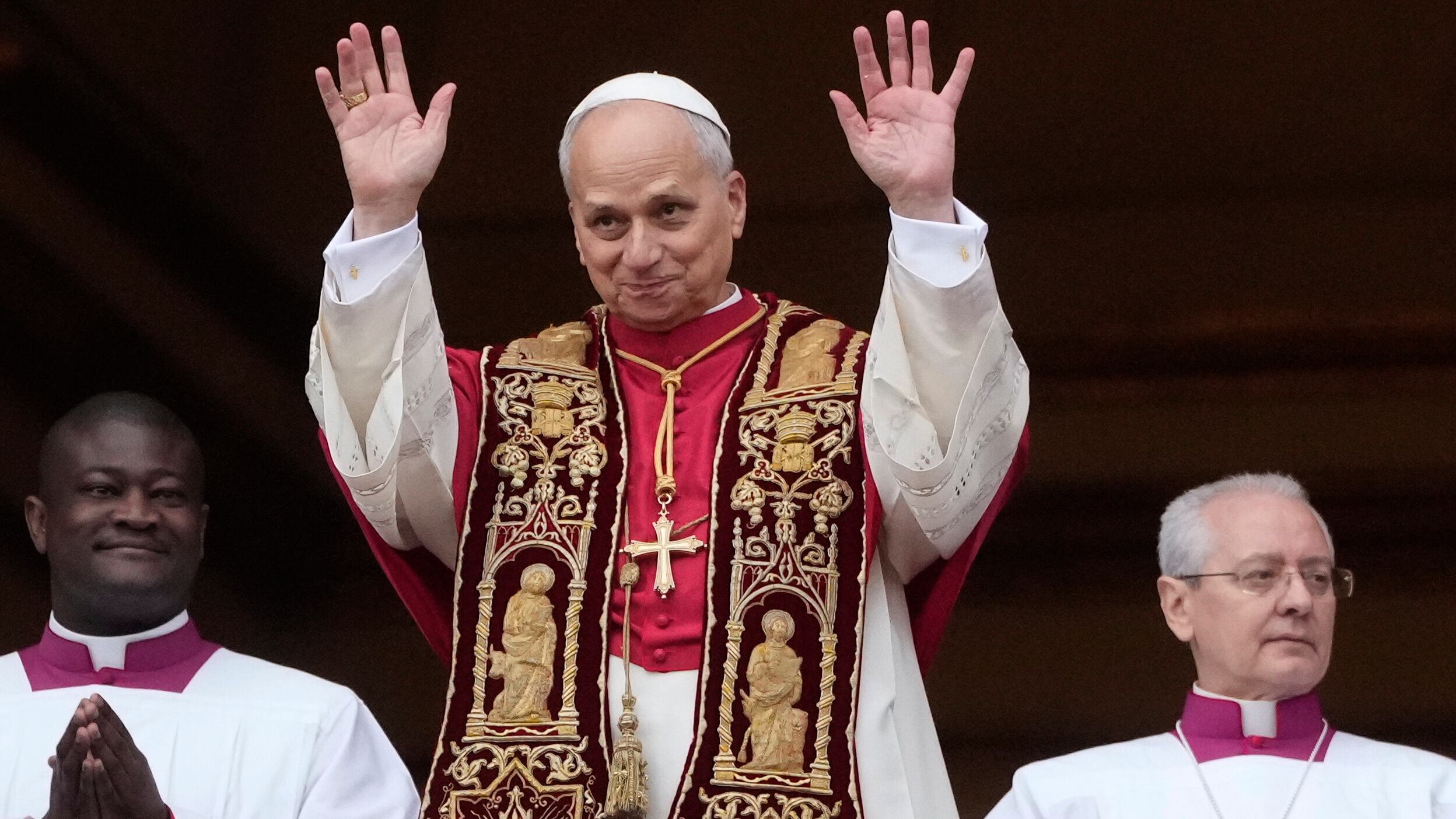 Leo waves after delivering the Urbi et Orbi blessing (Gregorio Borgia/AP)