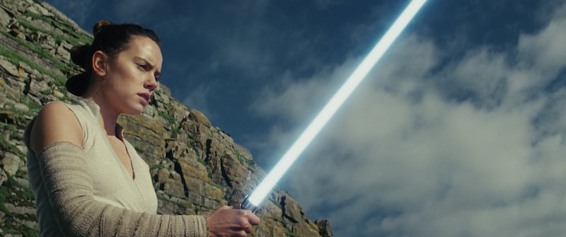 Carrie Fisher is seen in one of her final roles in Star Wars: The Last Jedi trailer