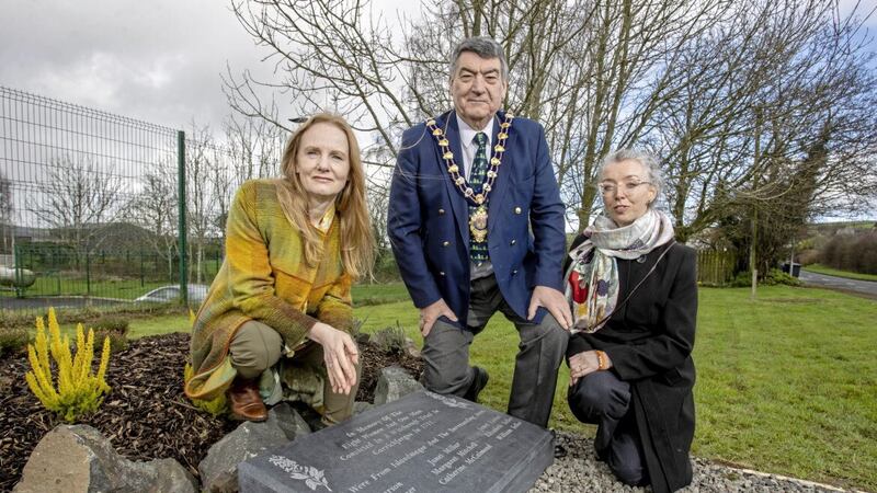 Author Martina Devlin, Noel Williams, mayor of Mid and East Antrim council and Councillor Maeve Donnelly pictured at a plaque unveiled in Co Antrim, which commemorates the Islandmagee witch trial in 1711. Picture by McAuley Multimedia 